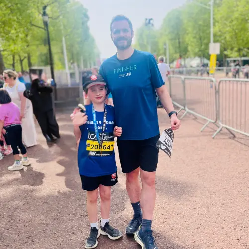 Ickle Pickles London Marathon runners raise nearly £7k